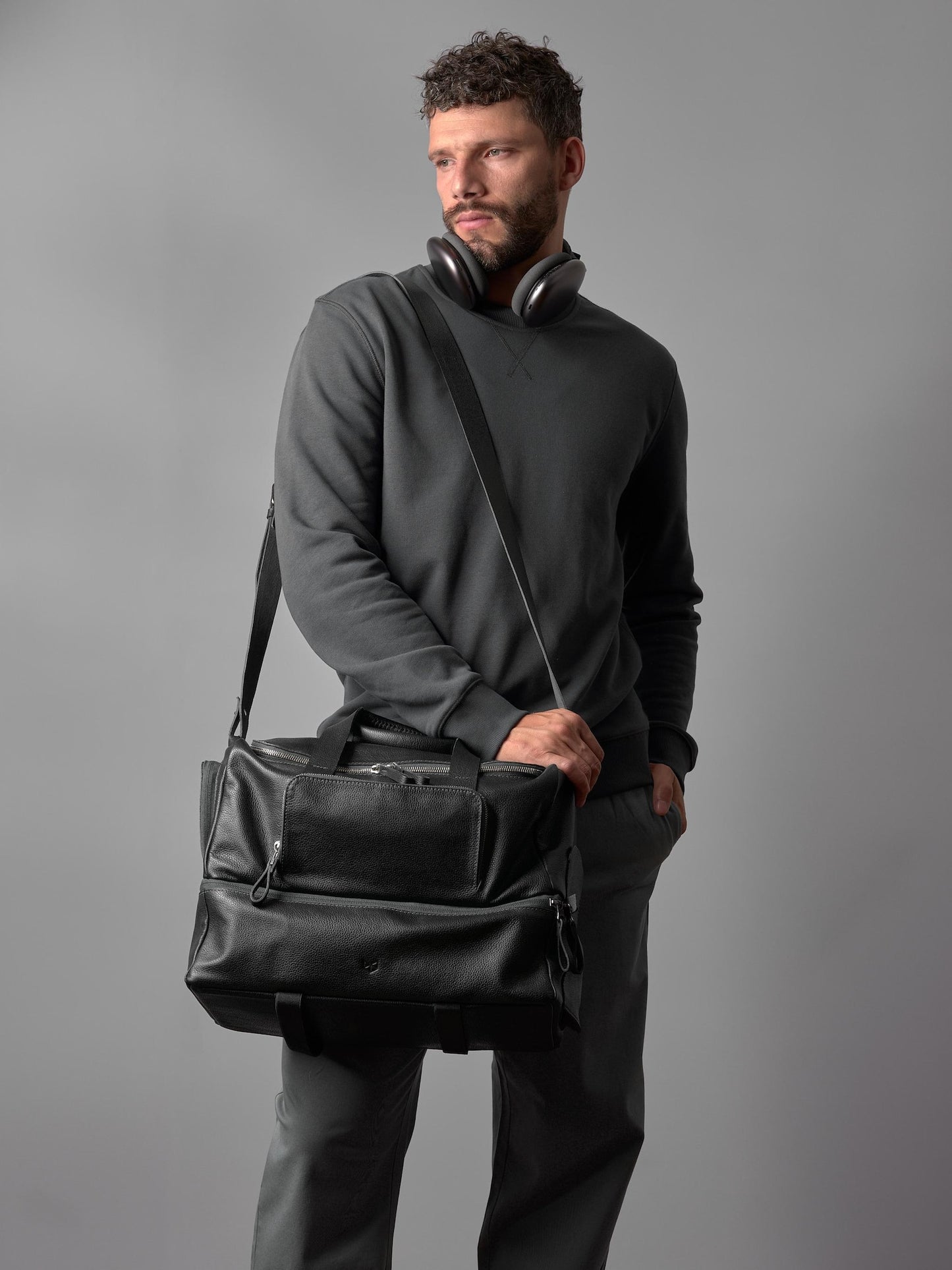 Black Full-Grain Leather Sport Bag | Gym Carryall