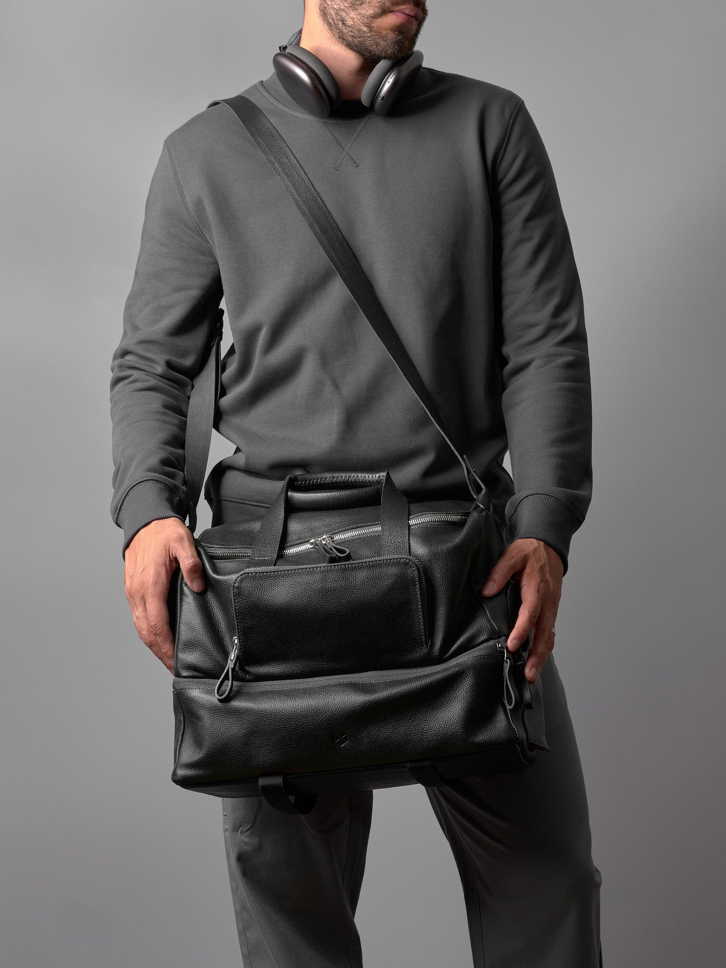 Black Full-Grain Leather Sport Bag | Gym Carryall