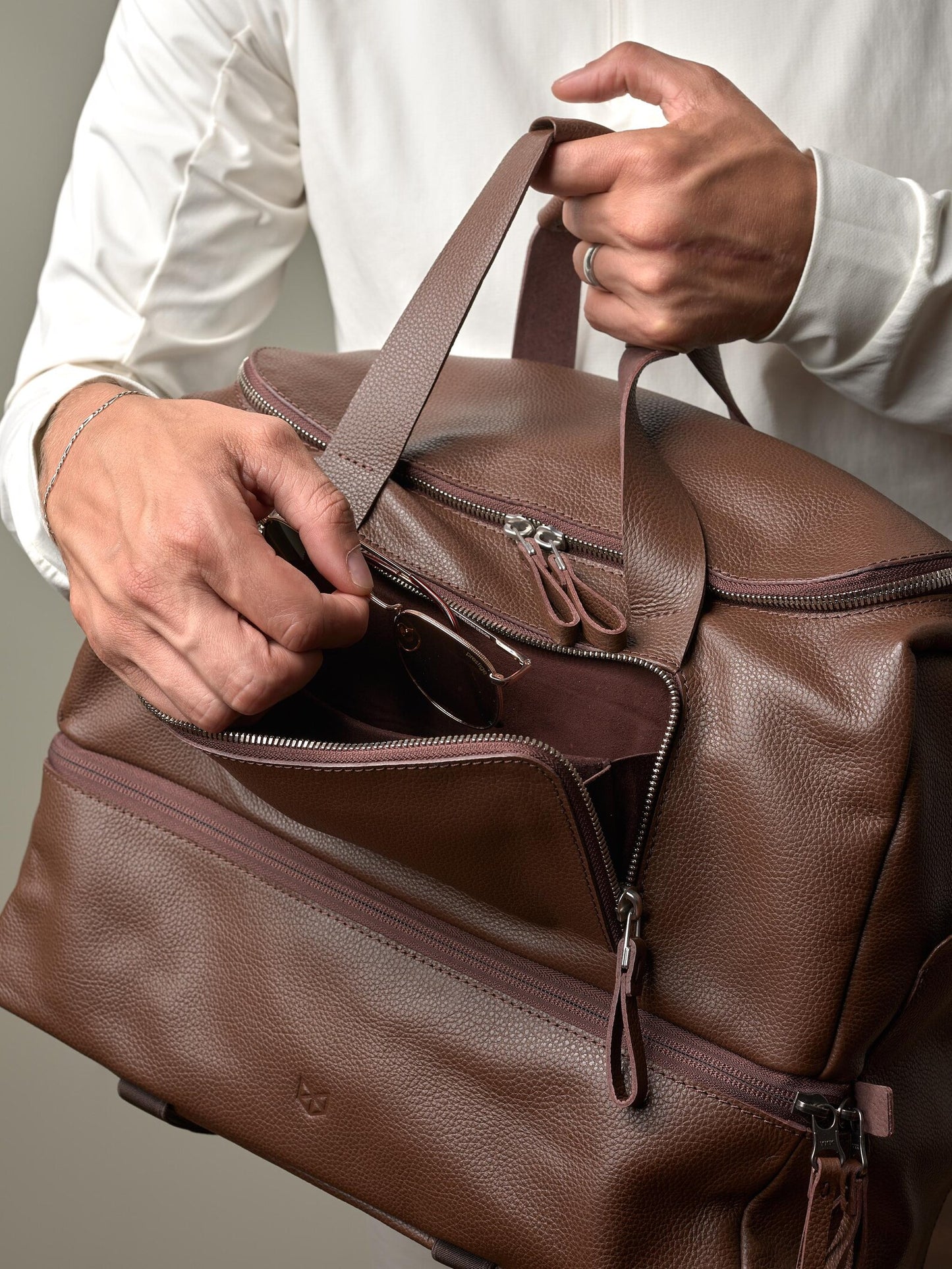Black Full-Grain Leather Sport Bag | Gym Carryall