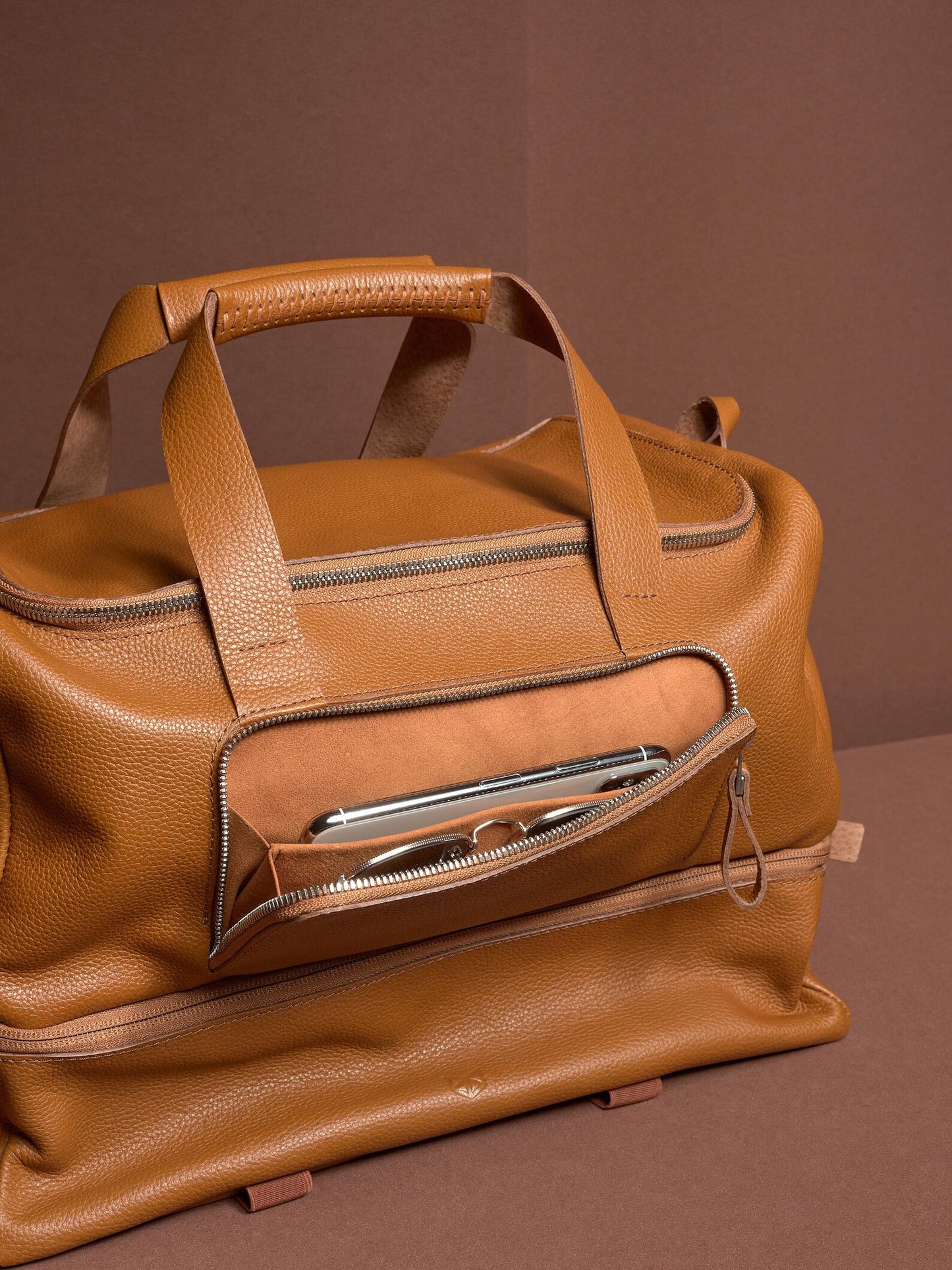 Black Full-Grain Leather Sport Bag | Gym Carryall